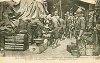  1914-1918 Distribution de soupe dans un camp américain Distribution of soup in an American camp.jpg 